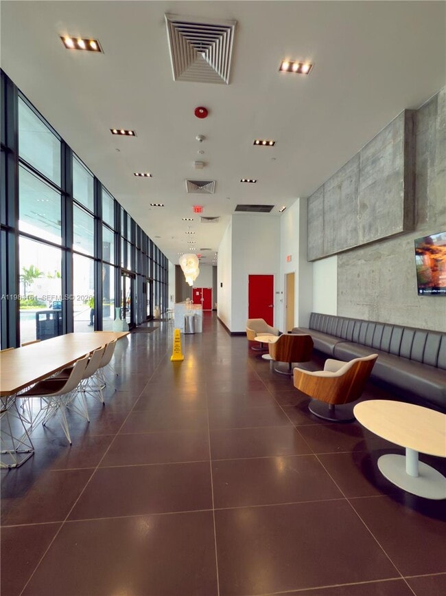 Building Photo - 1600 NE 1st Ave