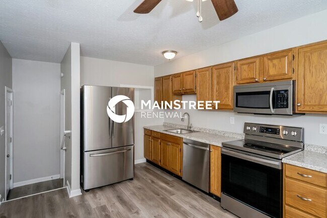 Building Photo - 3 Bedroom Pet-Friendly Home in LOUISVILLE,...