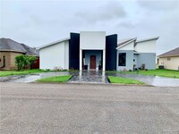 Building Photo - 800 New Orleans Cir