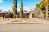 Building Photo - 255 Francis St