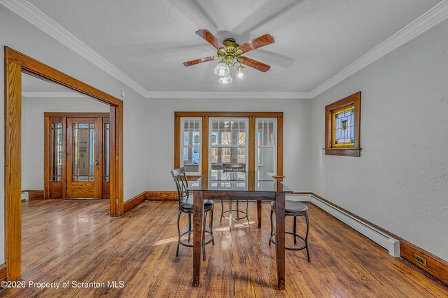 Building Photo - 2124 Shawnee Ave