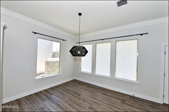 Building Photo - 13868 Paseo Perlas Dr