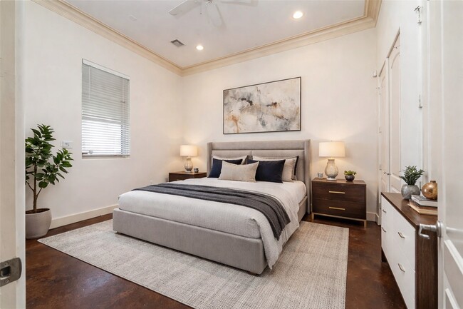 Building Photo - 5801 Winsome Ln