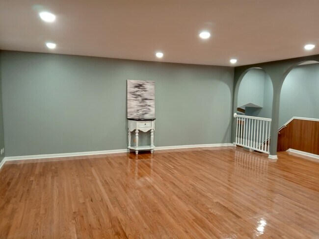 Building Photo - 4N580 Chatham Ct