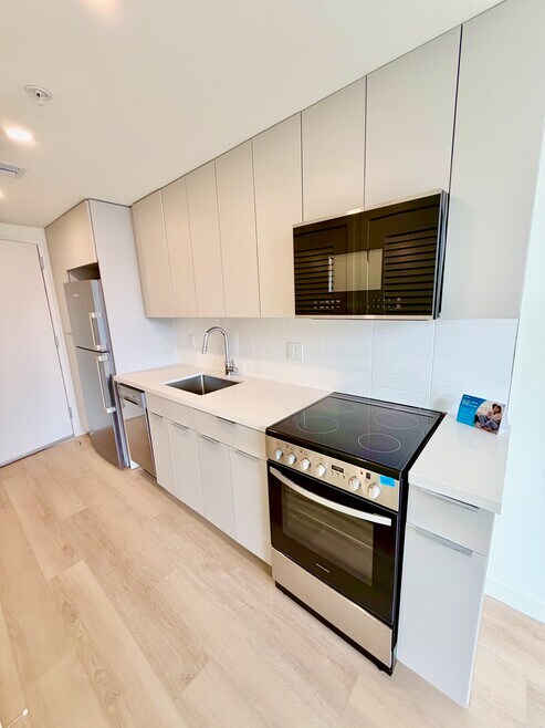 Building Photo - 141 NE 2nd St