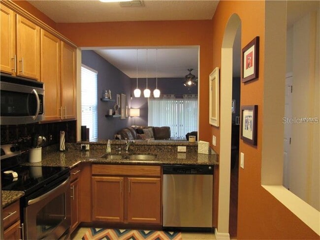 Building Photo - 1311 Twin Trees Ln