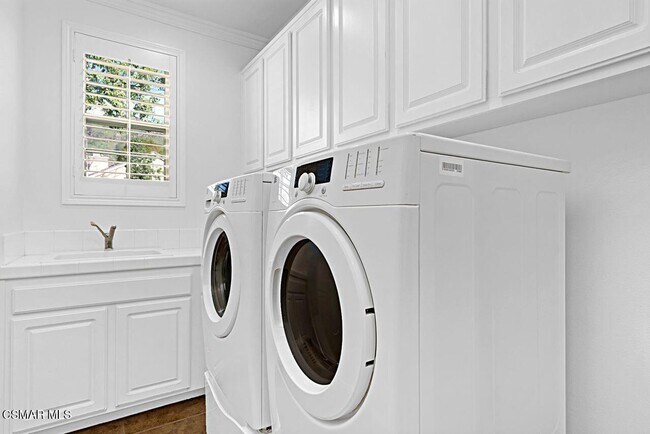 Building Photo - 193 Via Felicia