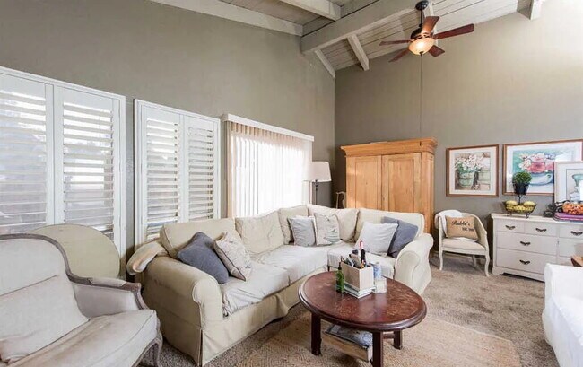 Building Photo - Beautiful one Bathroom unit in Fresno. Close to Fig Garden Village and River Park.