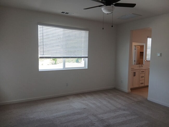 Building Photo - 1284 Warmth Ct