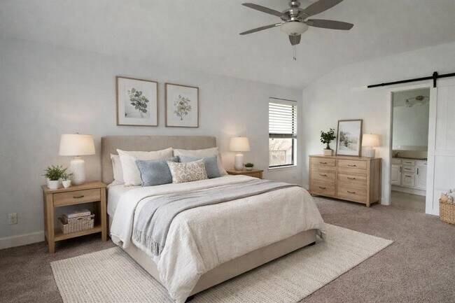 Building Photo - 17844 Park Valley Dr