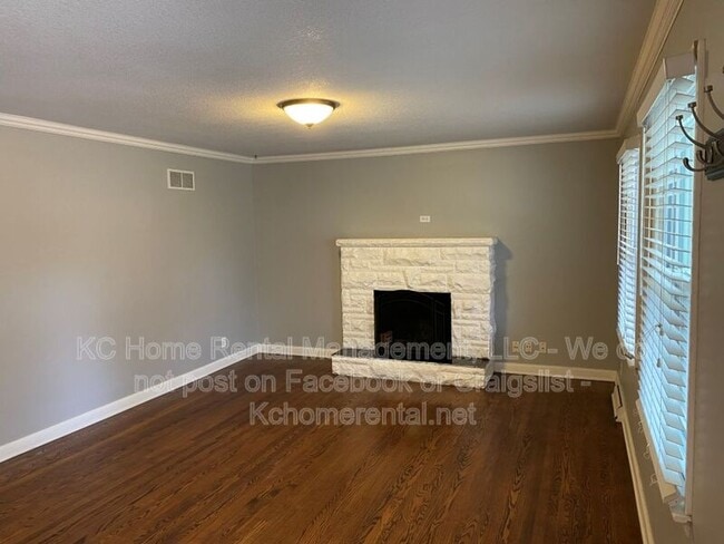 Building Photo - 6809 Marty St