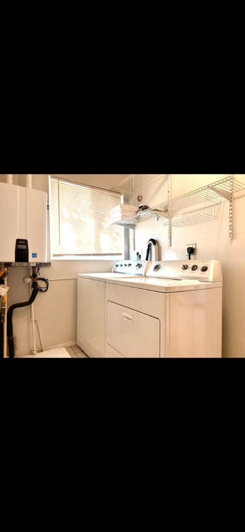 Building Photo - 4000 4th Ave