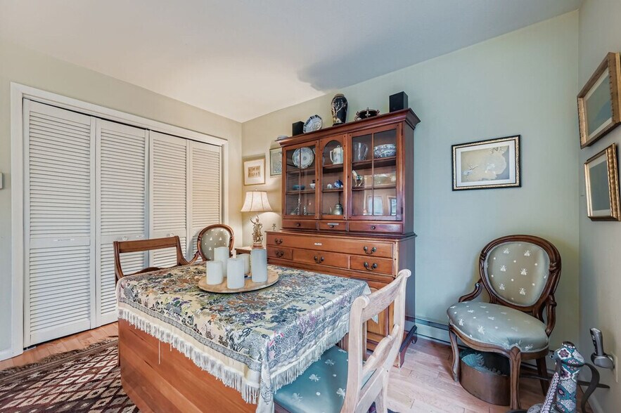 Building Photo - 2751 Glenwood Dr