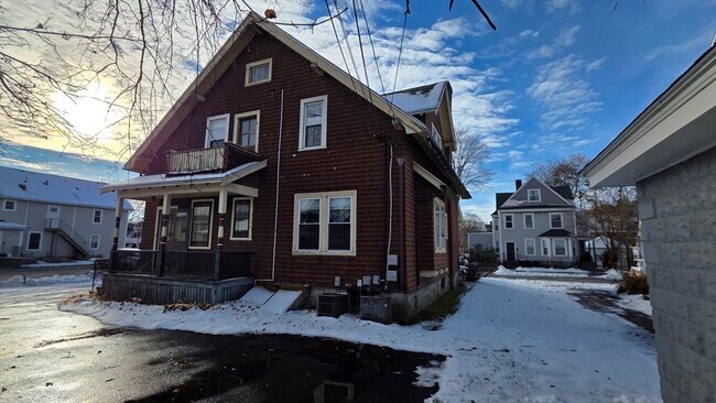 Building Photo - 46 Wachusett St