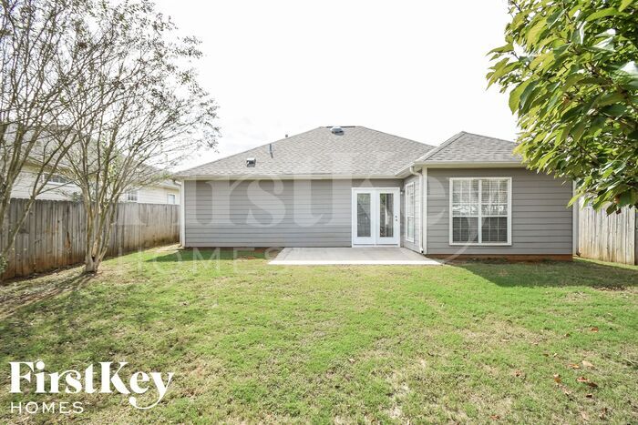 Building Photo - 4005 Cambridge Dr