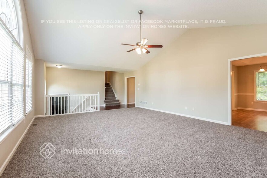 Building Photo - 303 Pamela Pl