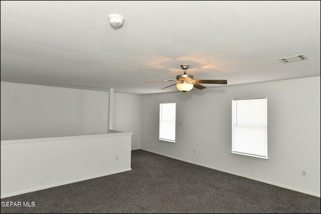 Building Photo - 1591 Hartsdale Dr