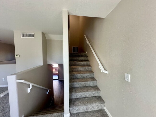 Building Photo - 305 S Wilson St