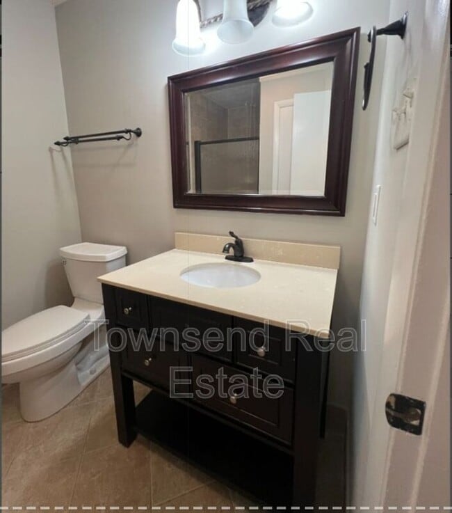 Building Photo - 5313 Hampton Rd