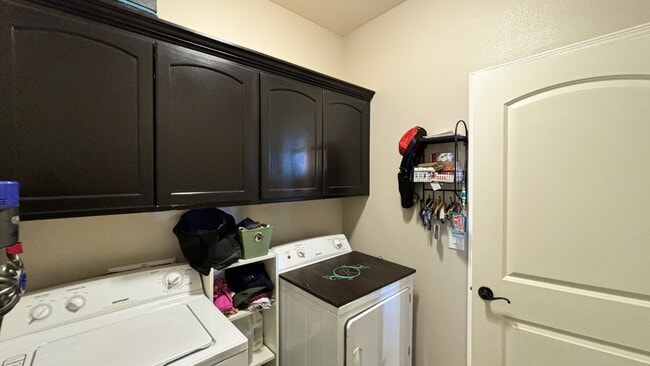 Building Photo - 2148 Honour Point Pl