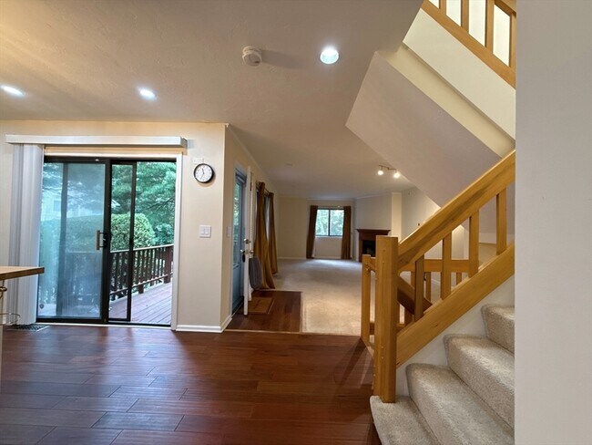 Building Photo - 73 Arrowhead Cir