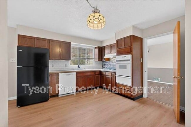 Building Photo - 6701 Zimmerman Ave NE