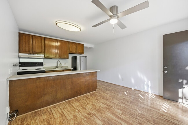 Building Photo - Kihei Manor