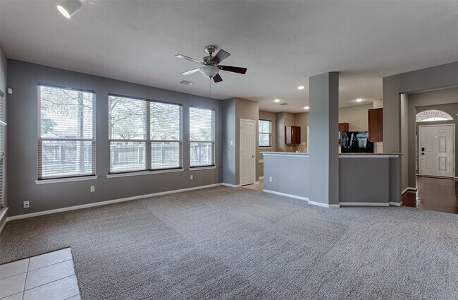 Building Photo - 4018 Old Pine Grove Dr