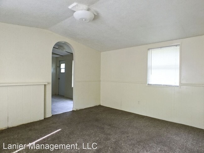 Primary Photo - 2 br, 1 bath House - 1717 Grove Point Road...