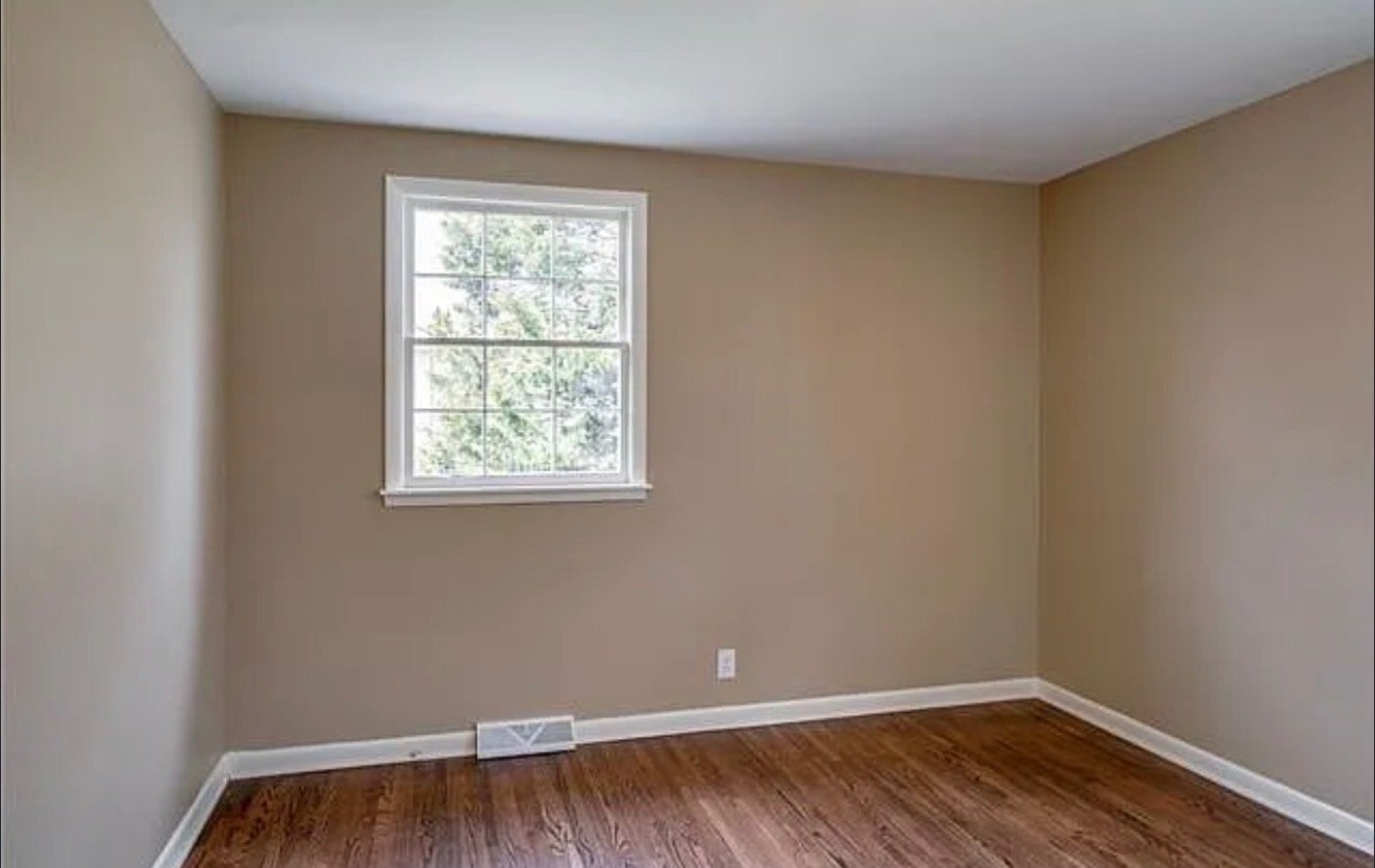 Building Photo - 147 Oak Park Dr