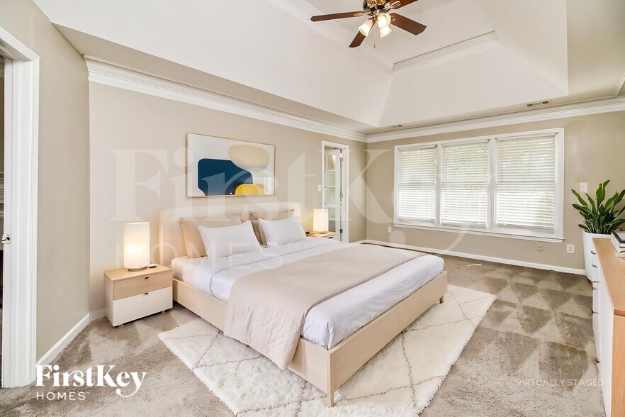 Building Photo - 4042 Brooks Mill Dr