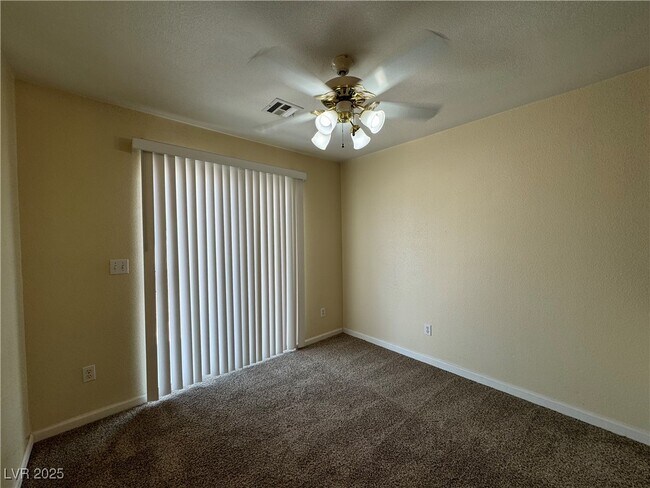 Building Photo - 1800 E Ambush St