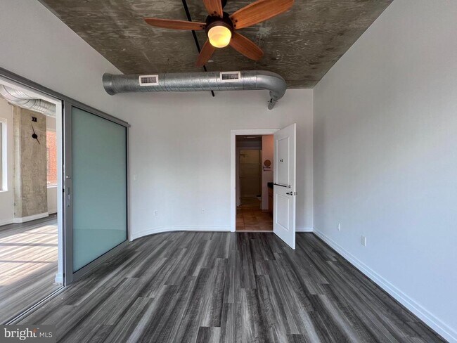 Building Photo - 301 Massachusetts Ave NW