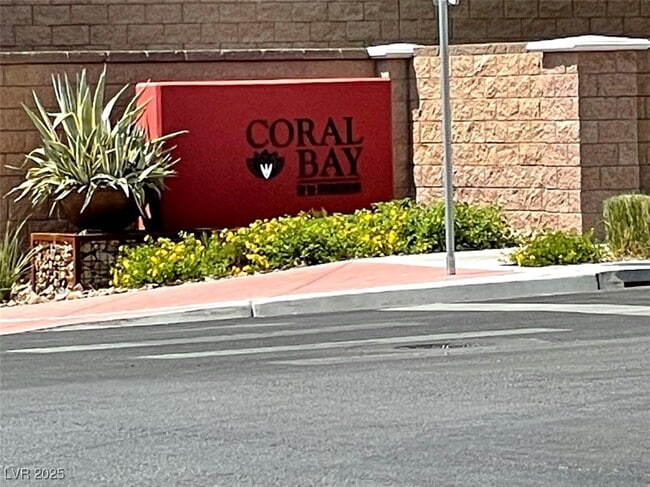 Primary Photo - 6625 Rocky Reef St