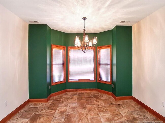 Building Photo - 9310 Creek Path Pl