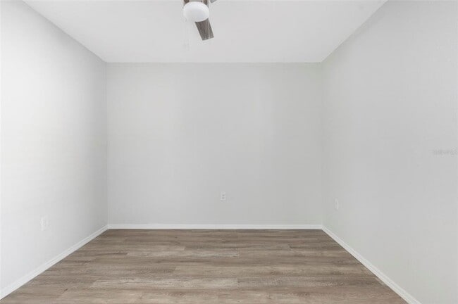 Building Photo - 454 21st St N