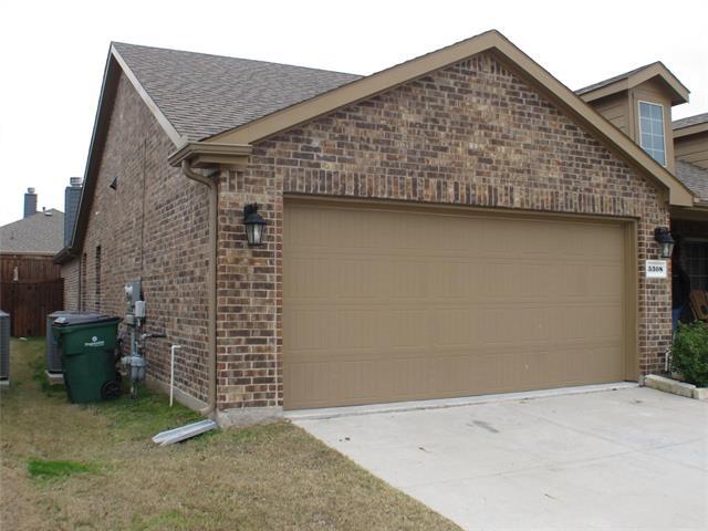 Building Photo - 3308 Brazos St
