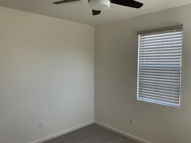 Building Photo - Toll Brothers 5 bedroom home in Stonebrook Spanish Springs