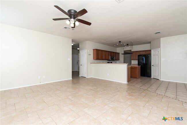 Building Photo - 5503 Bridgewood Dr