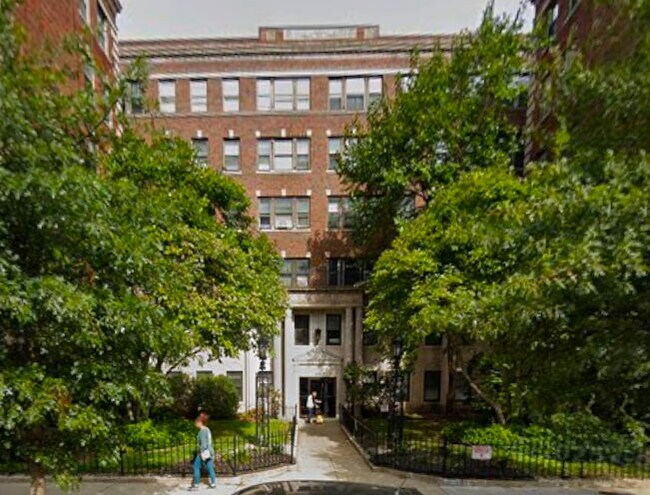 Building Photo - 1999 Commonwealth Ave