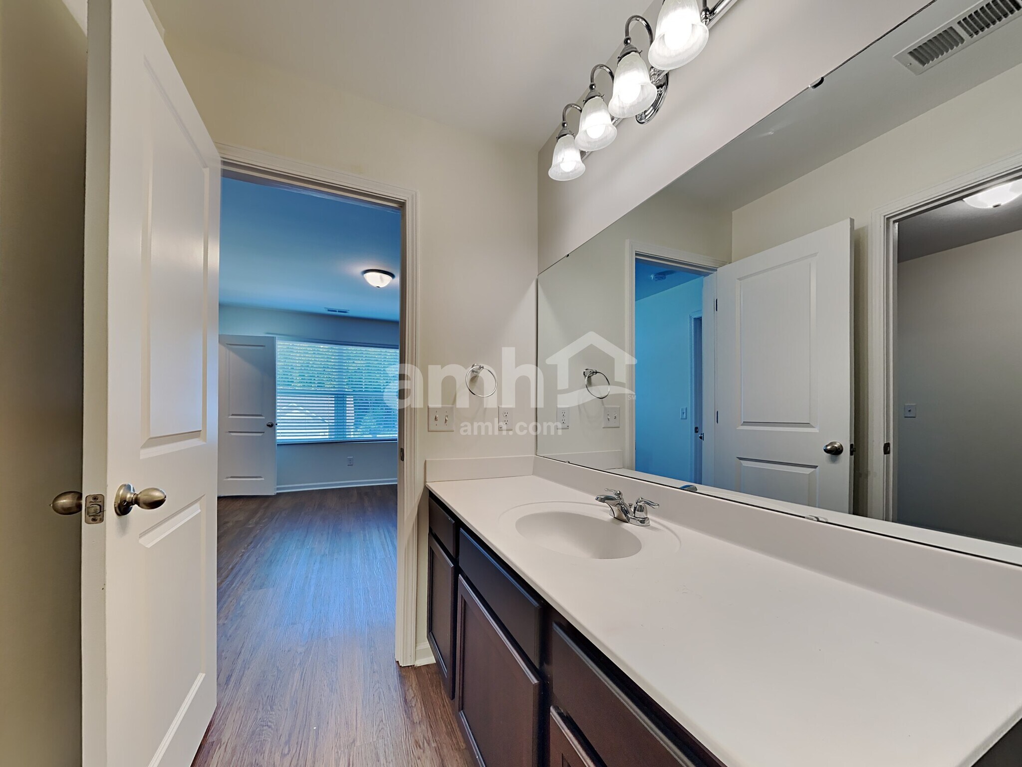 Building Photo - 123 Orion Way