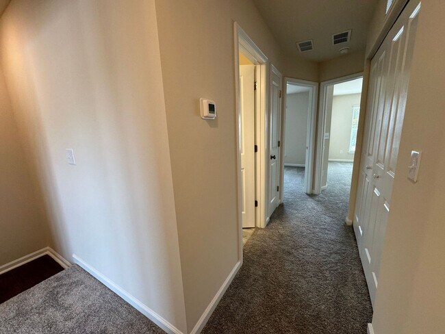 Building Photo - 3714 Feltham Ln