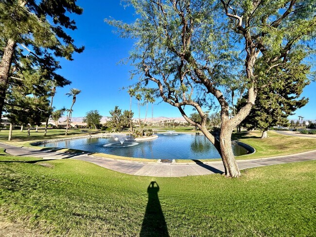 Building Photo - COMING SOON! 2 Bedroom 2 Bathroom + Den Ho...