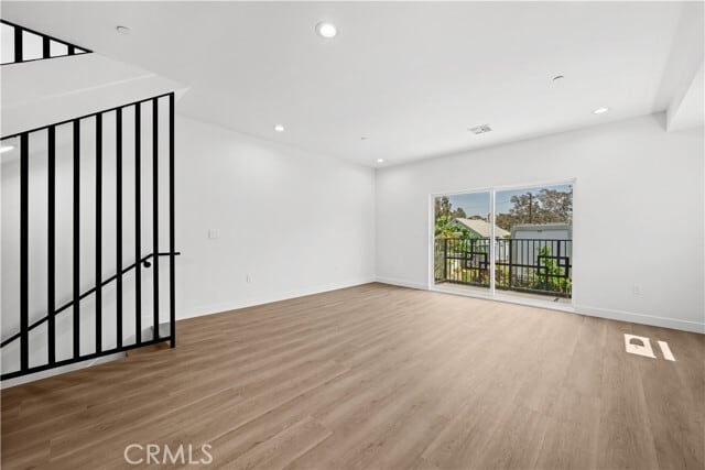 Building Photo - 644 N Boyle Ave