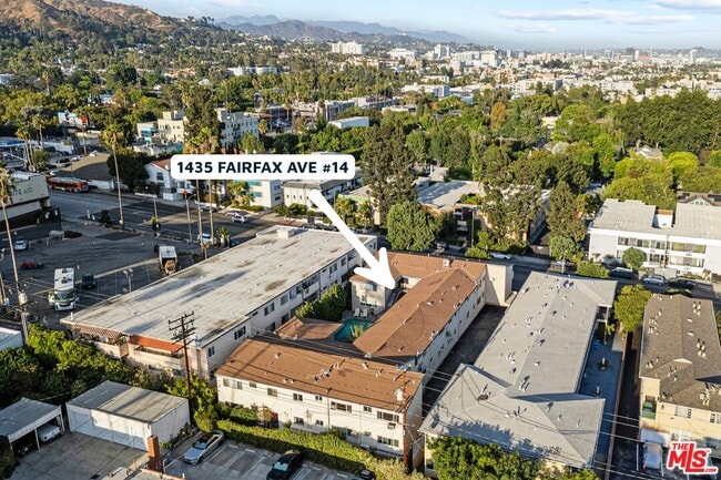 Building Photo - 1435 N Fairfax Ave