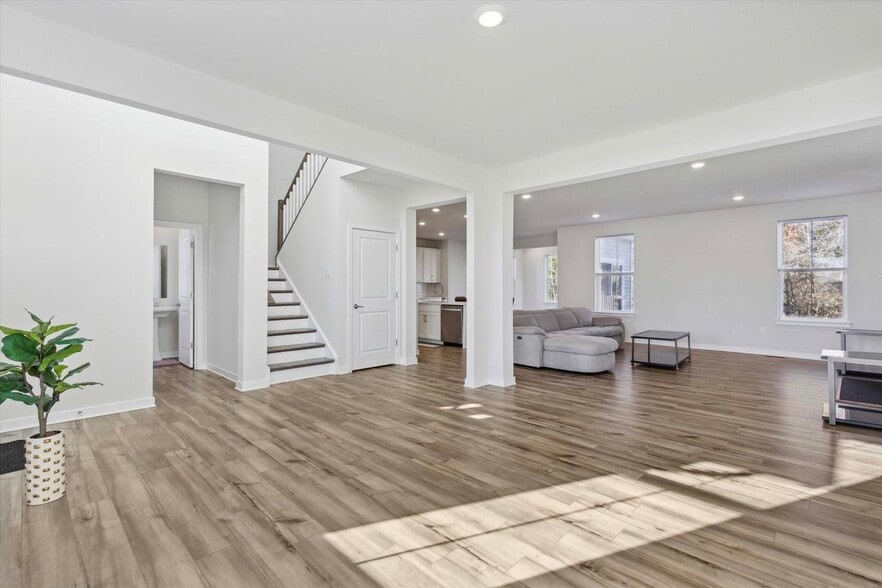 Building Photo - 1137 Mariwill Dr