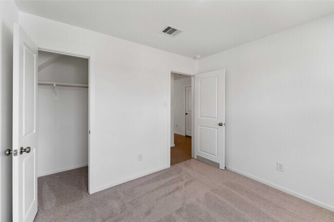 Building Photo - 9230 Coral Trout Wy