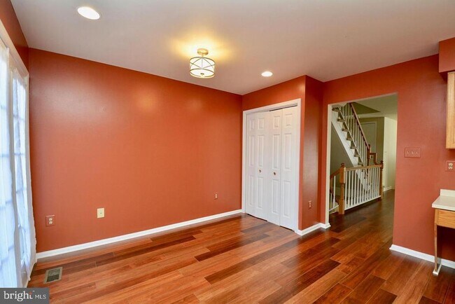 Building Photo - 7209 Burton Hill Ct