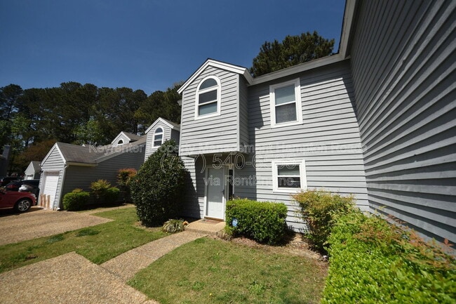 Building Photo - 101 Madison Chase