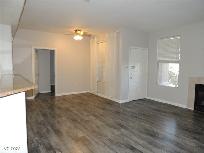 Building Photo - 8555 W Russell Rd